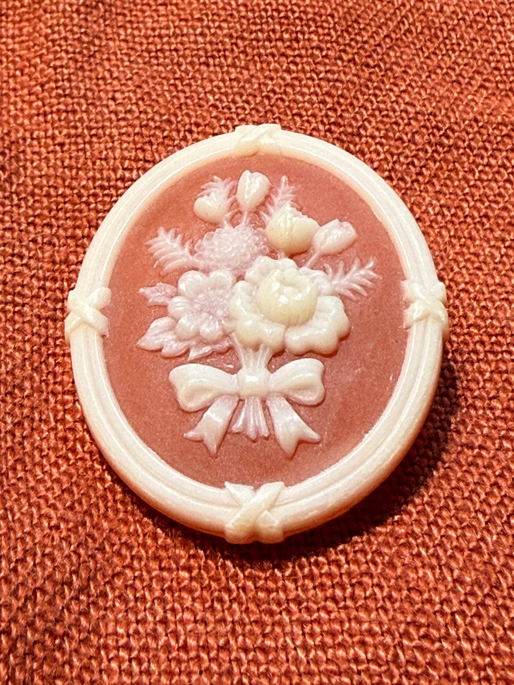 Vintage Avon Floral Cameo Brooch in Peach and Cream